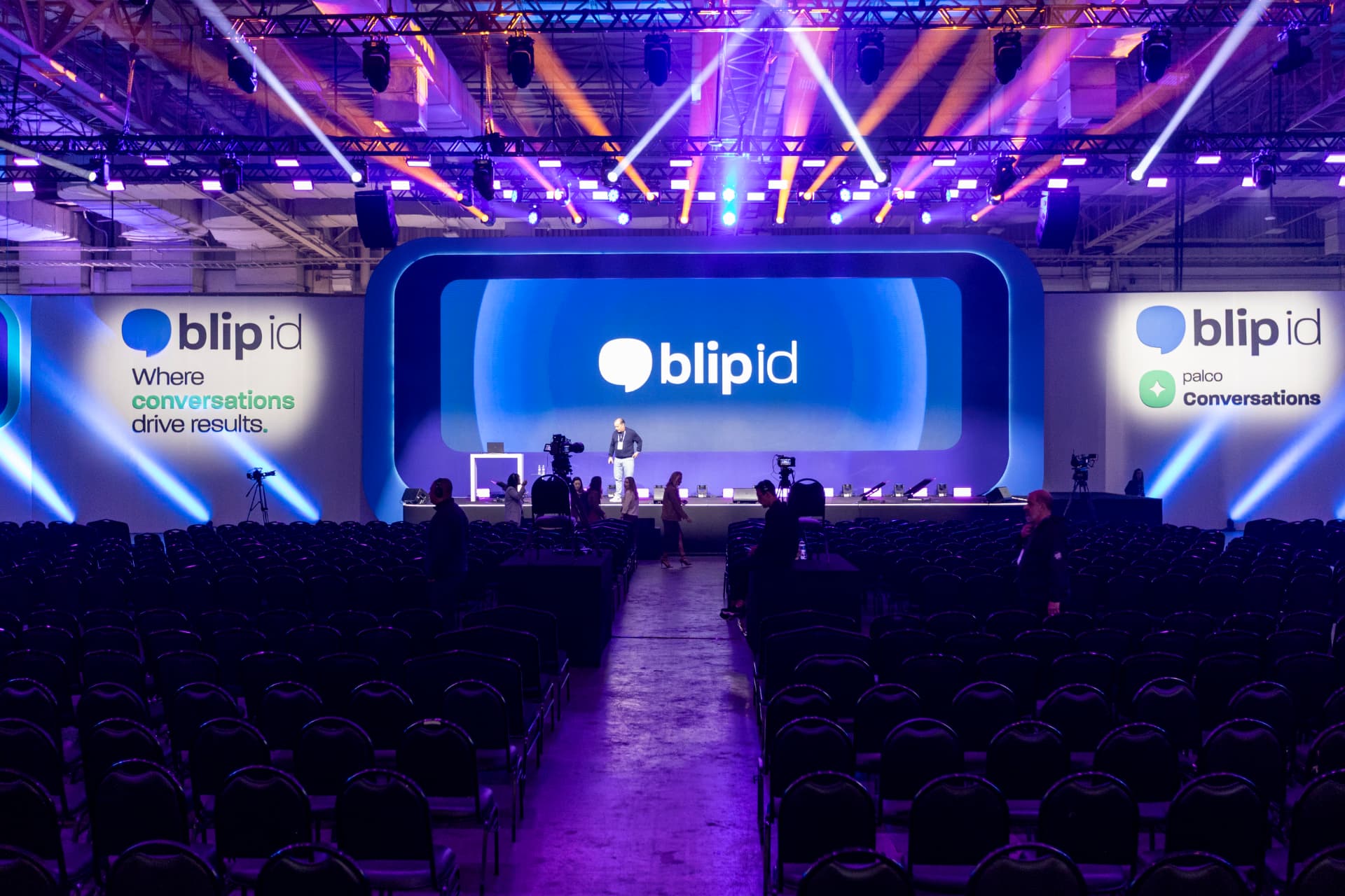 Escenario principal de Blip id 2026